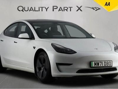 White Used 2021 Tesla Model 3 Long Range AWD Sedan | £17,000 (Fair price)