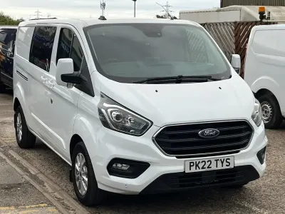 Used Ford Transit Custom Limited 130 HP (95 kW) 2022 White Van
