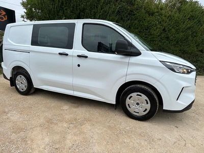 White Used 2025 Ford Transit Custom Trend Van | £27,450