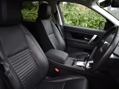 Begagnad Land Rover Discovery Sport SE 2020 Svart SUV