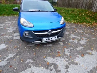 Usado Vauxhall Adam Rocks 2016 Azul Citadino
