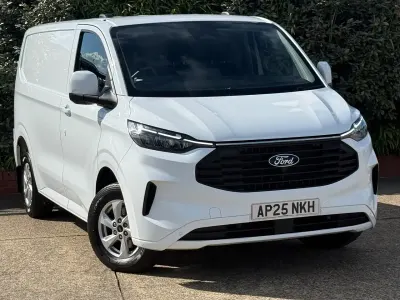 Used Ford Transit Custom Limited 136 HP (100 kW) 2025 White Van