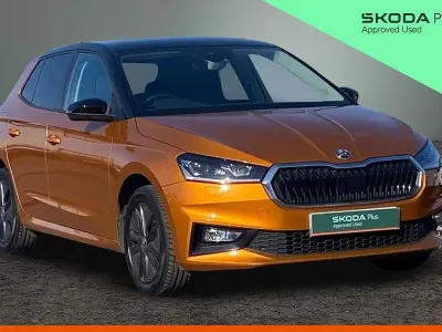 Used Skoda Fabia Colour Edition 70 HP (51 kW) 2022 Phoenix orange metallic black magic pearl effect Hatchback