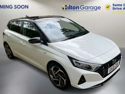 Używany Hyundai i20 Ultimate 100 KM (73 kW) 2021 Biały Hatchback