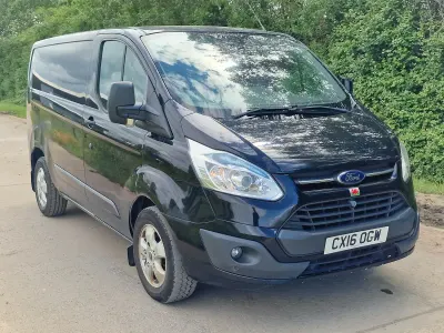 Used Ford Transit Custom Limited 155 HP (114 kW) 2016 Black Van