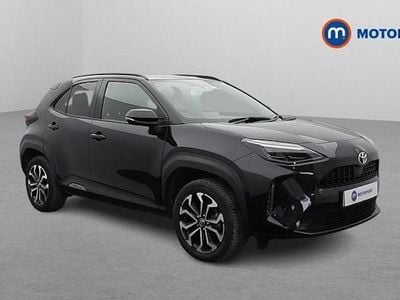 Used 2025 Toyota Yaris Hybrid Design Estate | £19,549 (Super price)