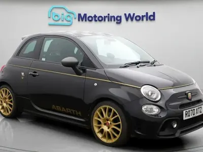 Begagnad Abarth 595 70th Anniversary 167 HK (122 kW) 2020 Svart Halvkombi
