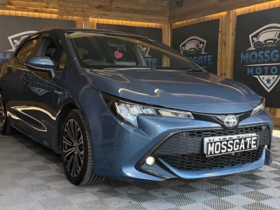 Usado Toyota Corolla Design 122 HP (89 kW) 2020 Azul Citadino