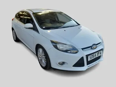 Used Ford Focus Zetec 2014 White Hatchback
