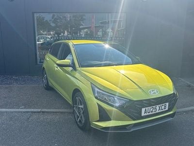 Used Hyundai i20 Premium 101 HP (74 kW) 2025 Green Hatchback