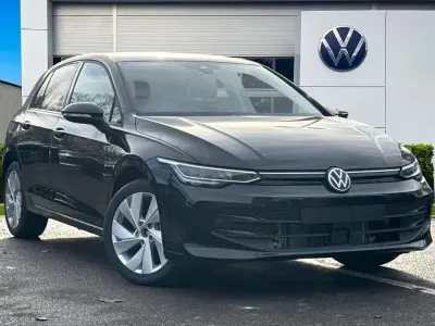 Ny VW Golf VIII Match 115 HK (84 kW) 2026 Svart Halvkombi