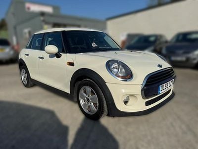 Used Mini Cooper D Hatch 2015 White Hatchback