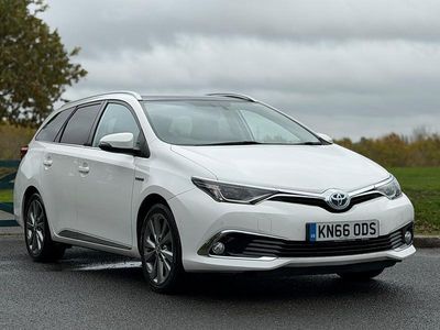 White Used 2016 Toyota Auris Hybrid Estate | £13,000 (Fair price)