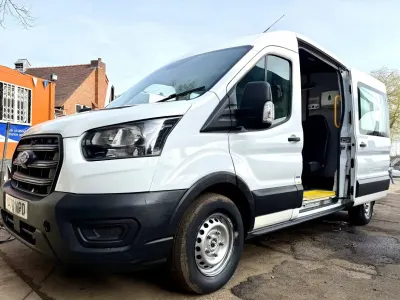 Usado Ford Transit 130 HP (95 kW) 2020 Branco Monovolume