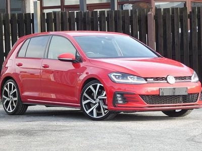 Begagnad VW Golf VII GTI 2019 Röd Halvkombi
