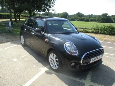 Used Mini Cooper D 116 HP (85 kW) 2016 Black Hatchback