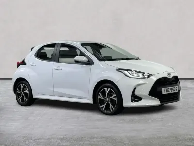 Used Toyota Yaris Design 116 HP (85 kW) 2024 White Hatchback