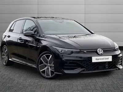 Ny VW Golf VIII Black Edition 150 HK (110 kW) 2026 Svart Halvkombi