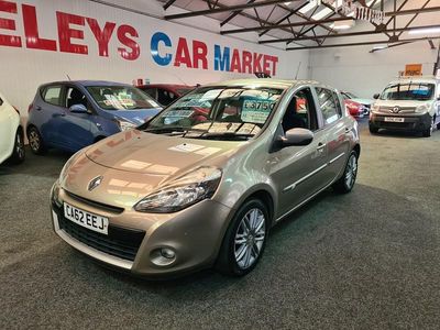 Gebraucht Renault Clio IV Dynamique 75 PS (55 kW) 2013 Beige Kleinwagen