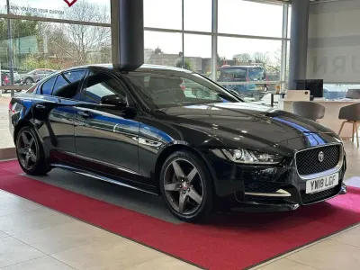 Used Jaguar XE Ingenium 200 HP (147 kW) 2018 Black Sedan