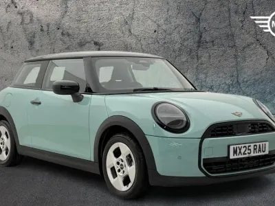 Used Mini Cooper Hatch 113 kW (154 HP) 2025 Green Hatchback