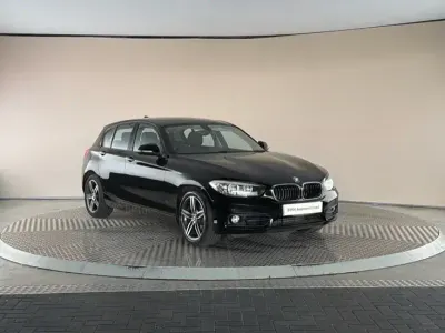Używany BMW 118 Sport Line 134 KM (98 kW) 2018 Czarny Hatchback