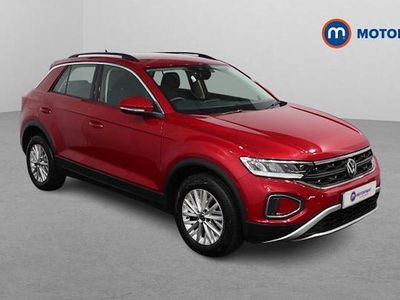 Used VW T-Roc Life 110 HP (80 kW) 2023 Red SUV