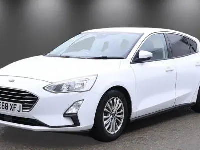 Used Ford Focus Titanium 125 HP (91 kW) 2019 White Hatchback