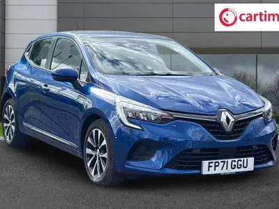 Used Renault Clio Iconic 90 HP (66 kW) 2021 Blue Hatchback