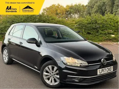 Used VW Golf VII SE 125 HP (91 kW) 2017 Black Hatchback