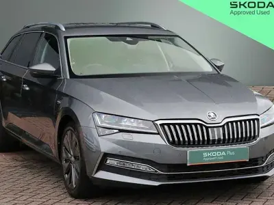 Used Skoda Superb LAURIN & KLEMENT 200 HP (147 kW) 2023 Graphite grey metallic Estate