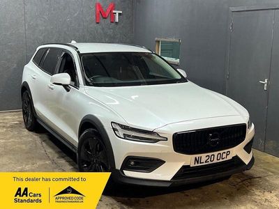 Used Volvo V60 CC Plus 2020 White Estate