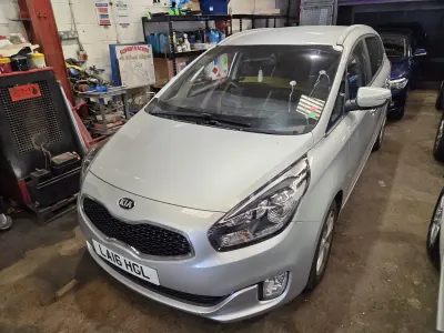 Used Kia Carens