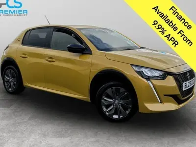 Second-hand Peugeot e-208 Allure+ 100 kW (136 CP) 2023 Hatchback