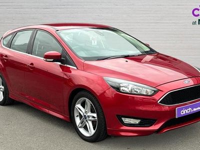 Used Ford Focus Zetec 120 HP (88 kW) 2016 Red