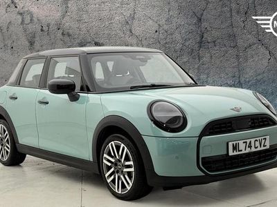 Used Mini Cooper Hatch 154 HP (113 kW) 2024 Green Hatchback