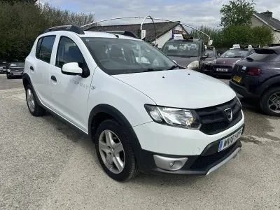 Used Dacia Sandero Stepway Ambiance 2016 White Hatchback