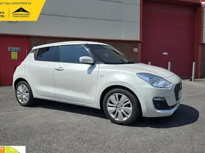Used Suzuki Swift SZ-T 111 HP (81 kW) 2017 White Hatchback
