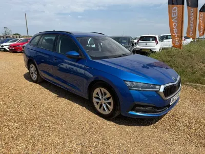 Used Skoda Octavia SE Technology 204 HP (150 kW) 2022 Blue Estate