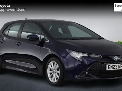 Used Toyota Corolla 140 HP (102 kW) 2023 Blue Hatchback