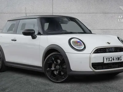 Used Mini Cooper Hatch 154 HP (113 kW) 2024 White Hatchback