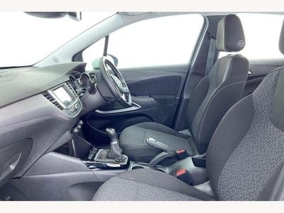 Used Vauxhall Crossland X 83 HP (61 kW) 2018 White SUV