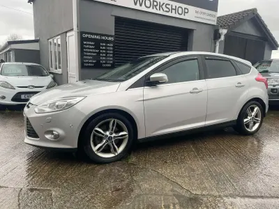 Usado Ford Focus Titanium X 163 HP (119 kW) 2013 Prateado Citadino