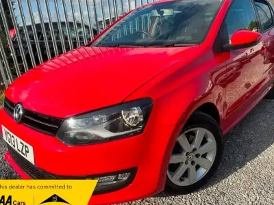 Begagnad VW Polo Match 75 HK (55 kW) 2013 Röd Halvkombi