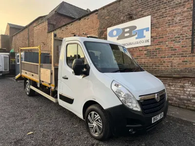 Używany Vauxhall Movano 130 KM (95 kW) 2018 Biały Minivan