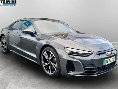 Used Audi e-tron GT quattro Comfort 389 kW (530 HP) 2023 Sedan