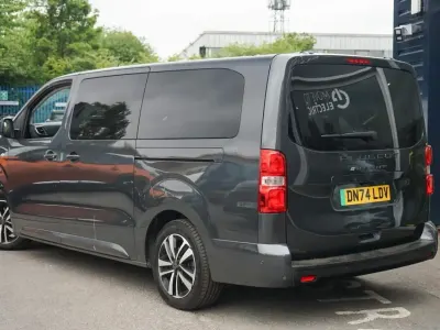 Used Peugeot e-Traveller