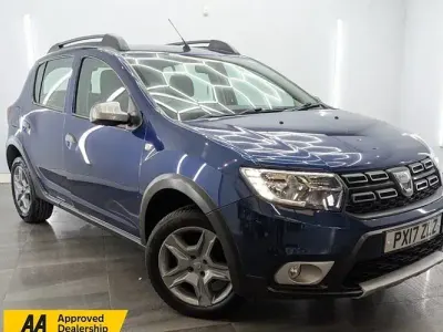 Used Dacia Sandero Lauréate 90 HP (66 kW) 2017 Blue Hatchback