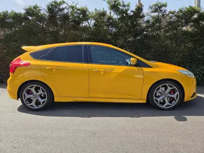 Used Ford Focus ST 2012 Yellow Hatchback
