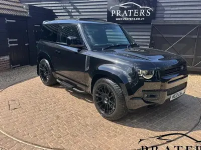Used Land Rover Defender S 525 HP (386 kW) 2021 Black SUV